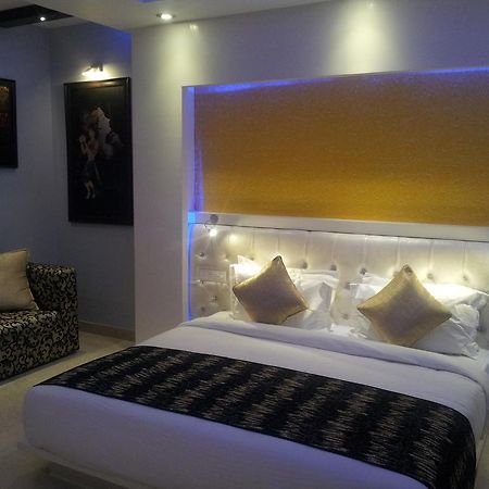 Hotel The Haven Kashipur Rum bild