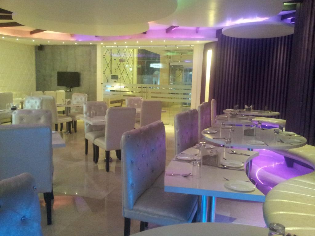 Hotel The Haven Kashipur Exteriör bild
