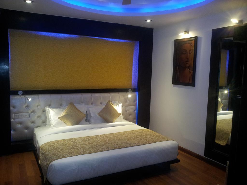 Hotel The Haven Kashipur Rum bild